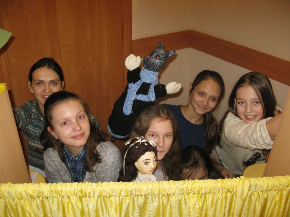 Показ кукольного театра в Областном доме ребёнка